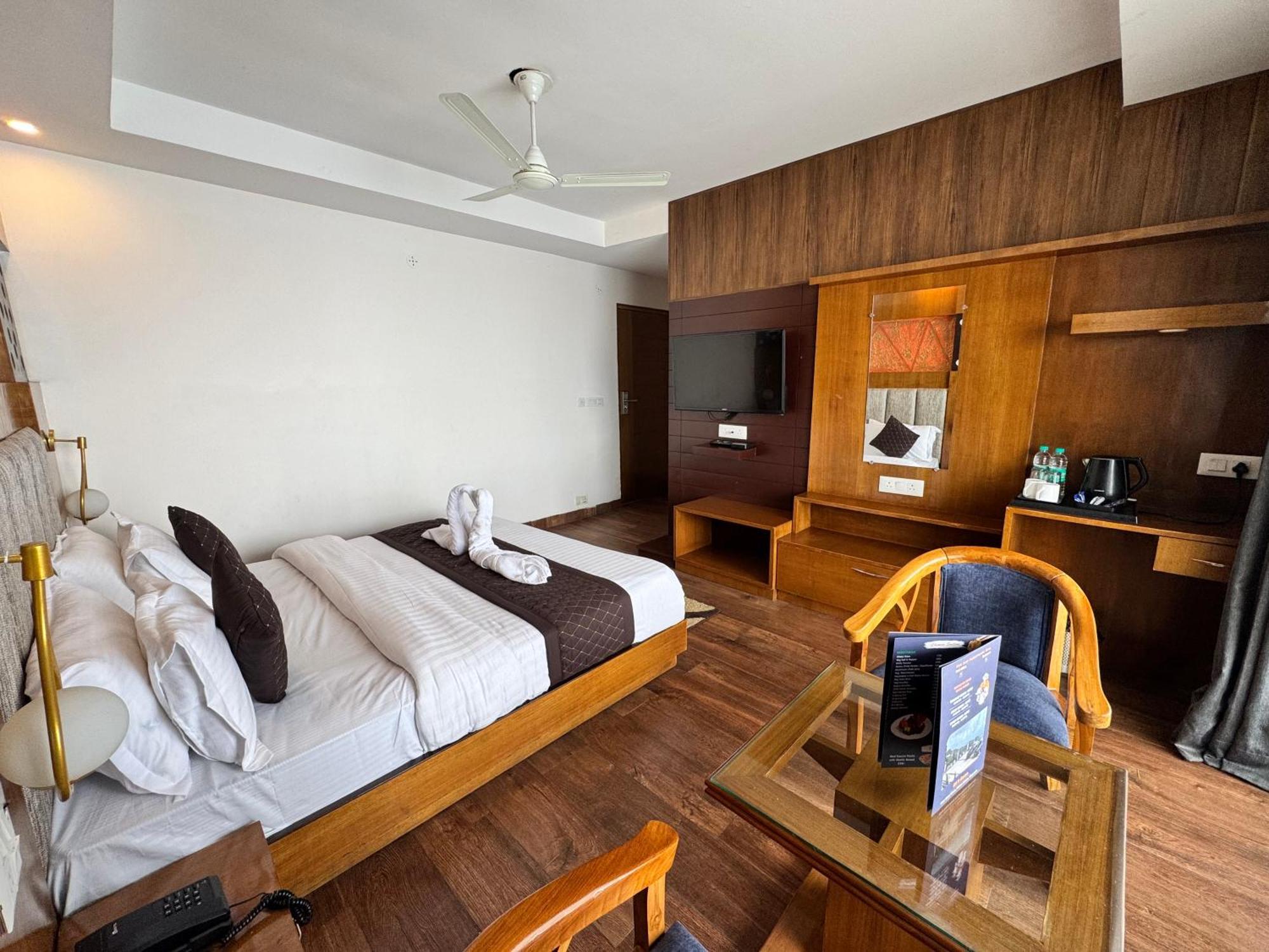 Ab'S Abode-A Boutique Hotel Mussoorie Eksteriør bilde